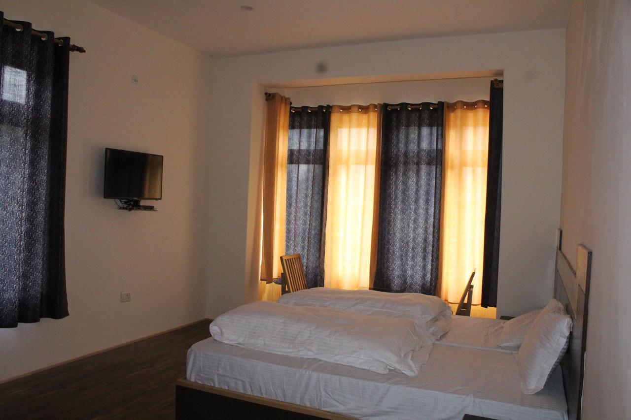 Hotel Kasdar Ladakh Leh Bagian luar foto